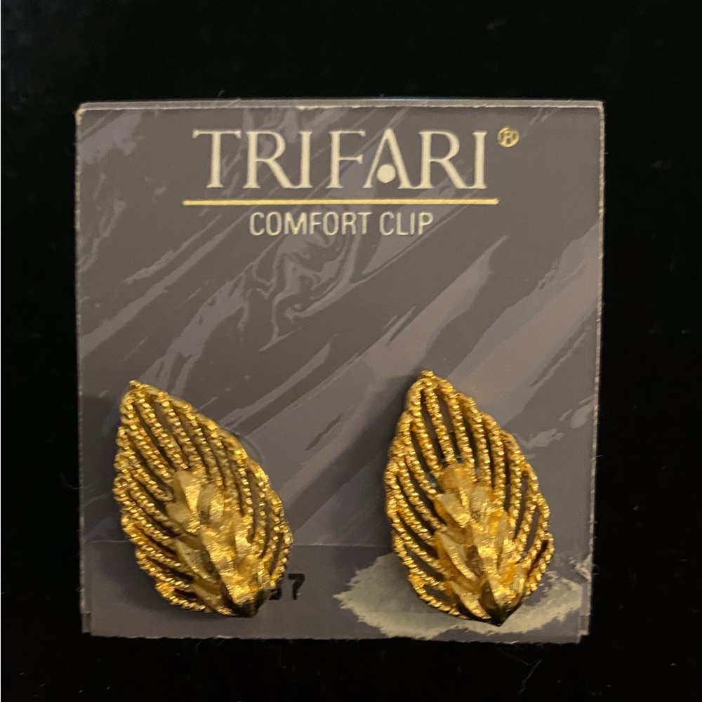 Designer Trifari New Old Stock Gold Tone Filigree Leaf Earrings, Post Back